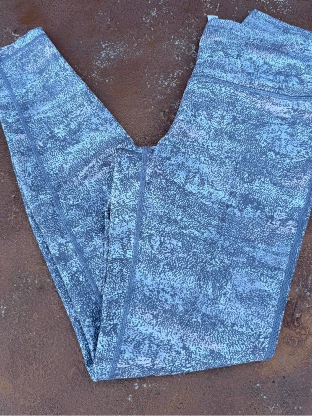 Lululemon Align Pant Full Length 28"
Area Ice Grey Size 8 / basically new